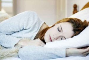 Những lợi ích của việc nằm nghiêng về bên trái khi ngủ